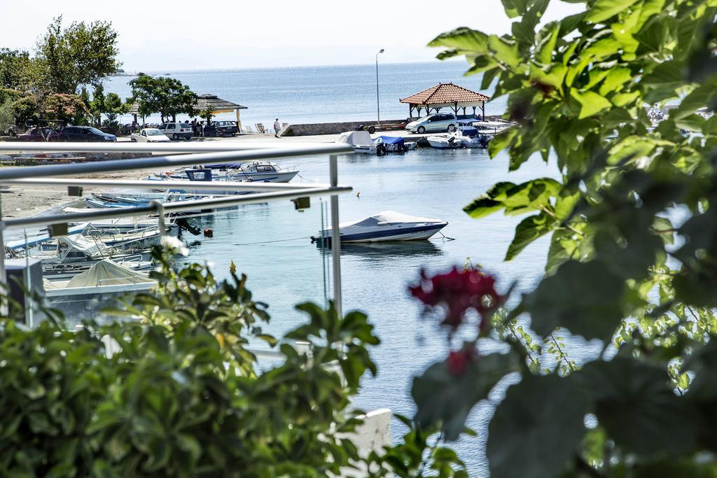 אמרינתוס Porto Evia Boutique Hotel מראה חיצוני תמונה