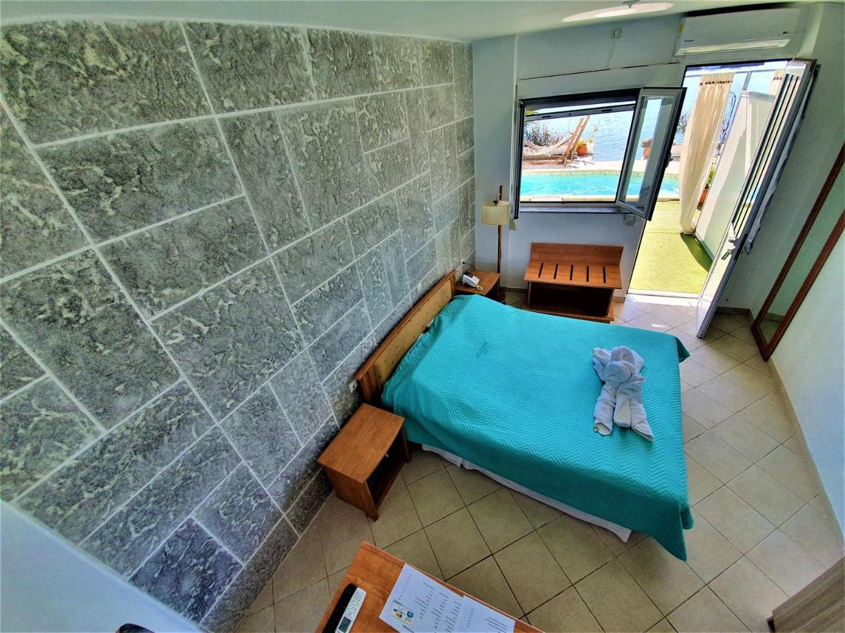 אמרינתוס Porto Evia Boutique Hotel מראה חיצוני תמונה