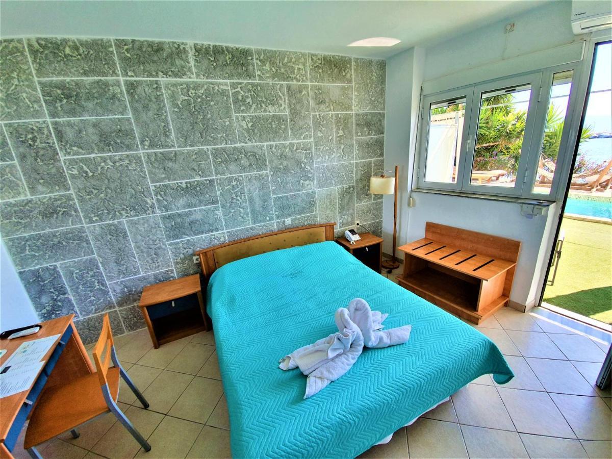 אמרינתוס Porto Evia Boutique Hotel מראה חיצוני תמונה